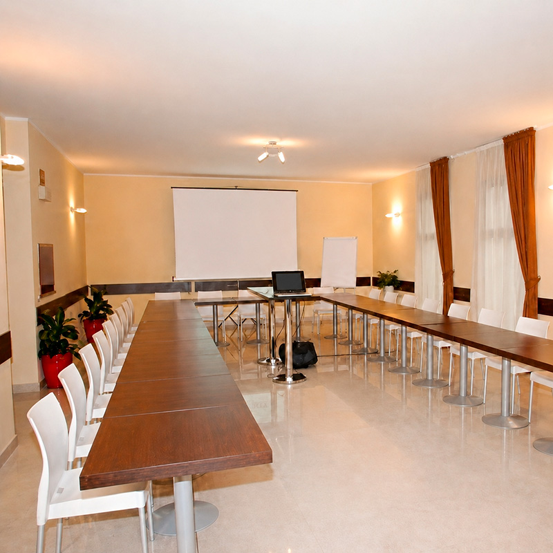 sala riunioni | Confidence Hotel Brescello
